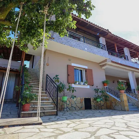 Villa Kevin Berat Exterior photo
